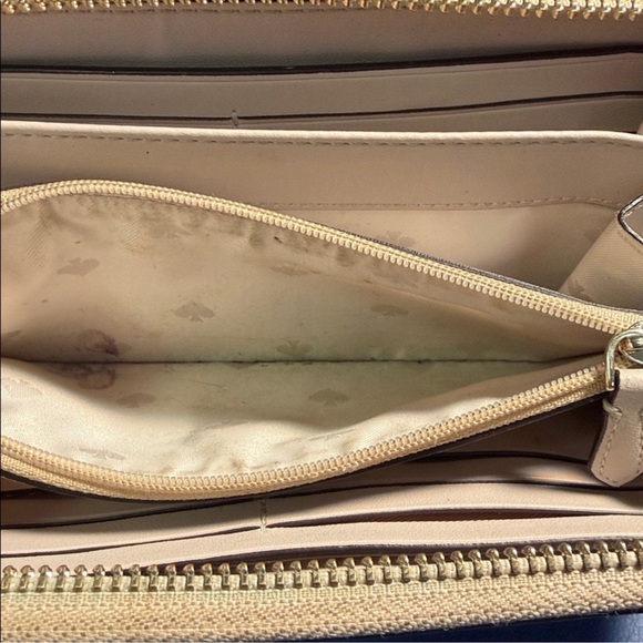 Kate Spade Kenzie Gold Glitter Continental Zip Around Wallet EUC - Picture 5 of 5